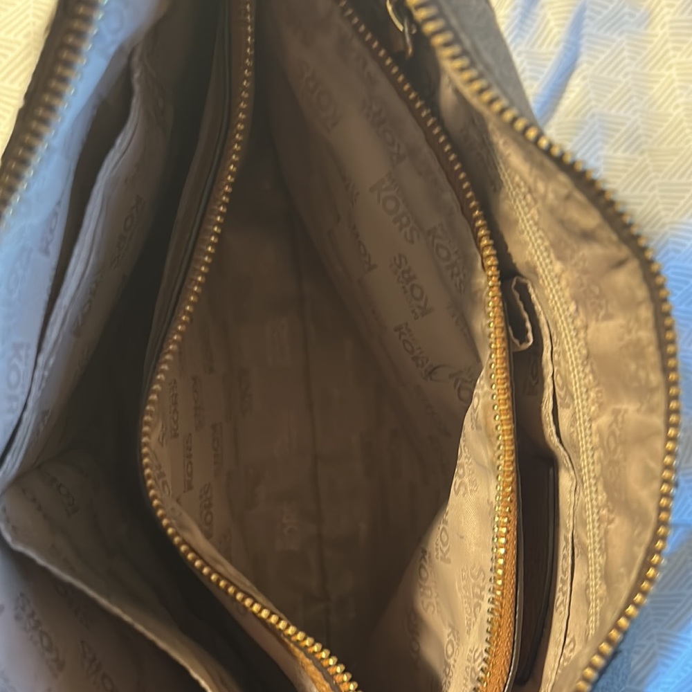 Brown Michael Kors purse - Picture 7 of 13